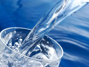 Вода чистая питьевая с добавками
